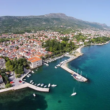 With A Parking Space Kastel Luksic, - 11129 Appartement