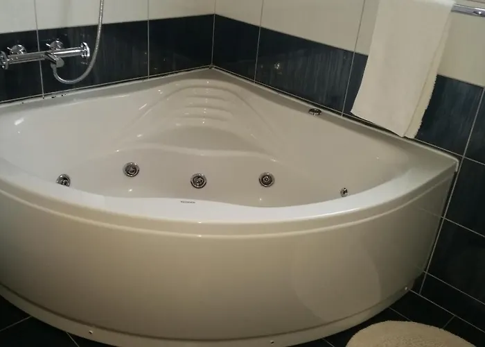 Appartement With A Parking Space Kastel Luksic, - 11129