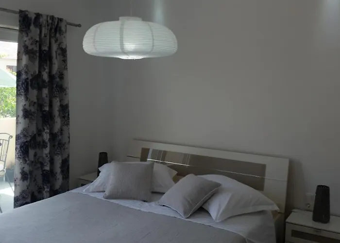 Appartement With A Parking Space Kastel Luksic, - 11129