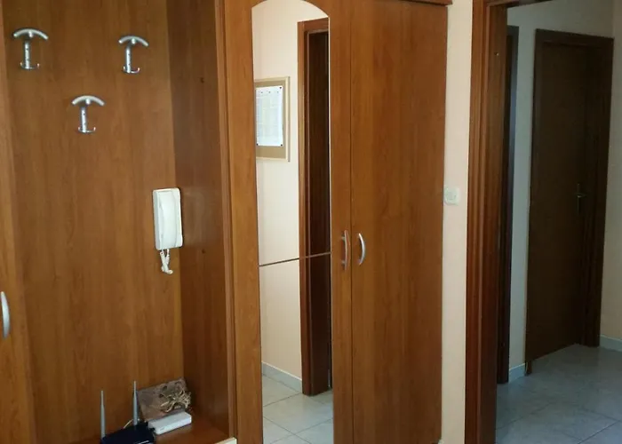 Appartement With A Parking Space Kastel Luksic, - 11129 *