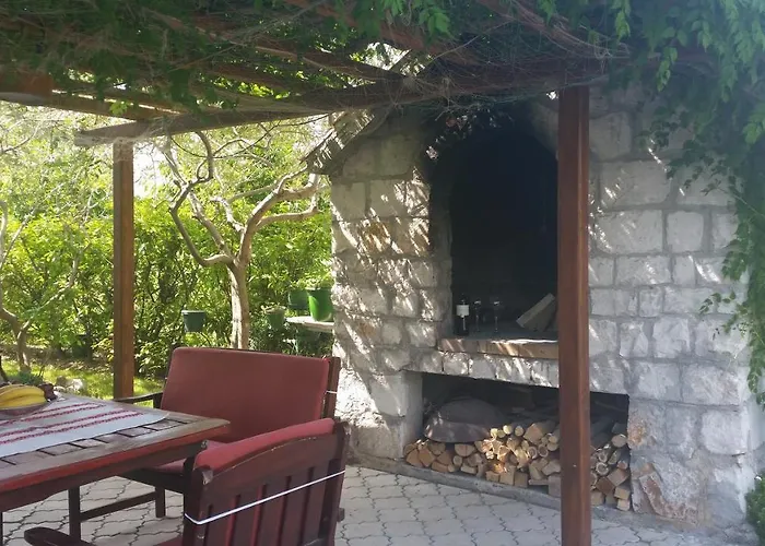 With A Parking Space Kastel Luksic, - 11129 *